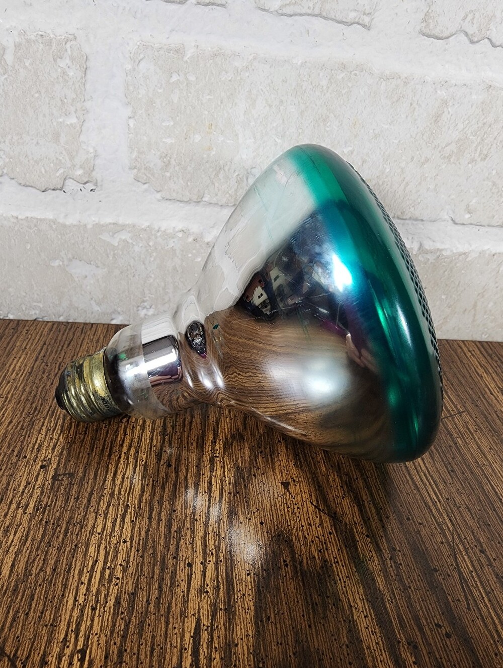 Lot of 3 - 100W Outdoor Green Flood Bulb HomeCenter NIB - Picture 3 of 6